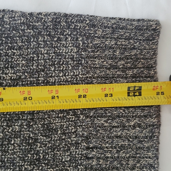 Men's Sweater - Picture 7 of 7